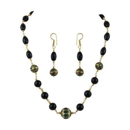 Pearlz Gallery Graceful Round And Drum Shaped Jade And Black Onyx Necklace Set For Women