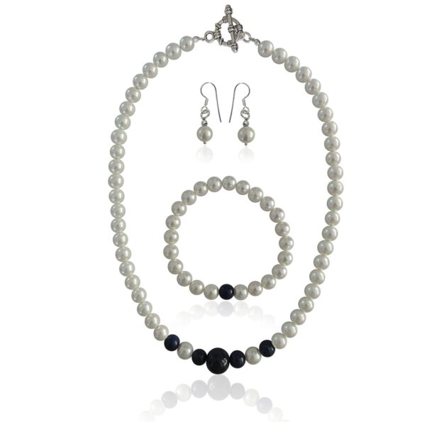 Stylish Me Shell Pearl Necklace Set.