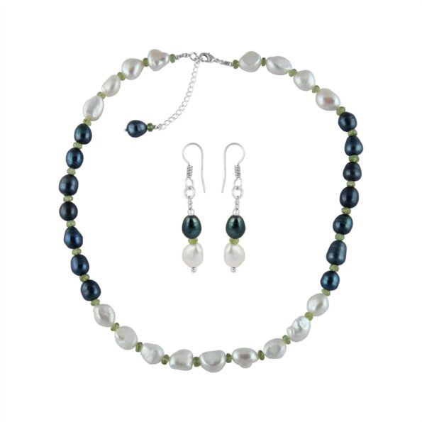 Pearlz Gallery Peridot And White Freshwater Pearl Necklace Set.