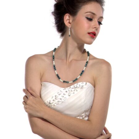 Pearlz Gallery Freshwater Pearl and White Topaz Necklace Set.