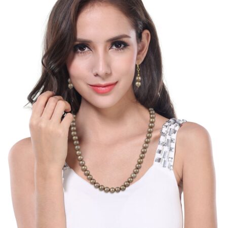 Pearl Necklace Set Designed In Round Shape By Taiwan Shell Pearl In Order To Make Your Fashion Wardobe More Stylish