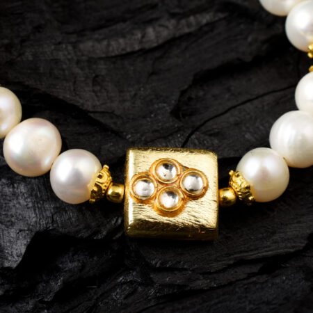 Pearlz Gallery White Freshwater Pearl And Golden Metal Kudan Worked Metal Beads 7 inches Bracelet with Extension