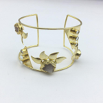 BRASS GOLD PLATED BRACELET WITH ROSE QUARTZ ROUGH